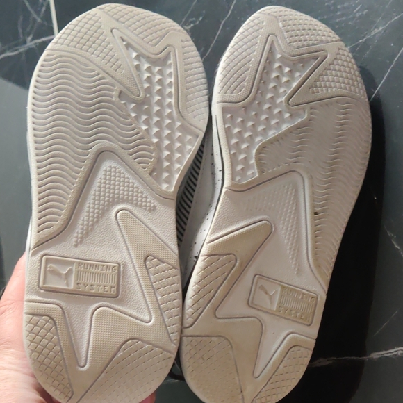 White and Black Men's Sneakers - Picture 6 of 6